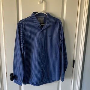 American Eagle Button up Shirt